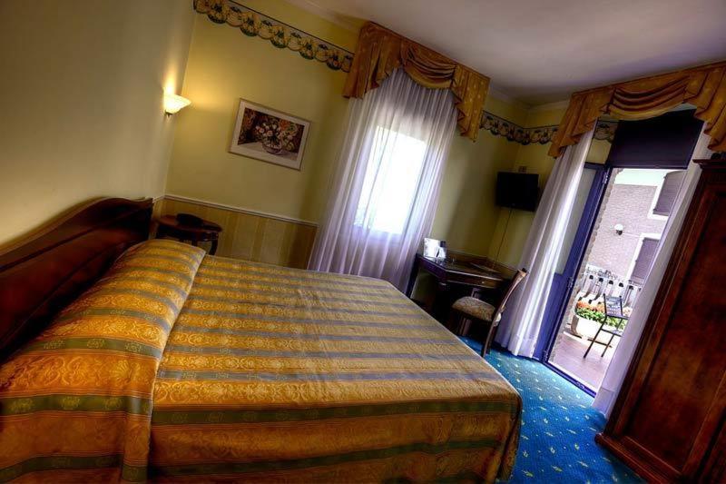 Hotel Castello Modena Zimmer foto