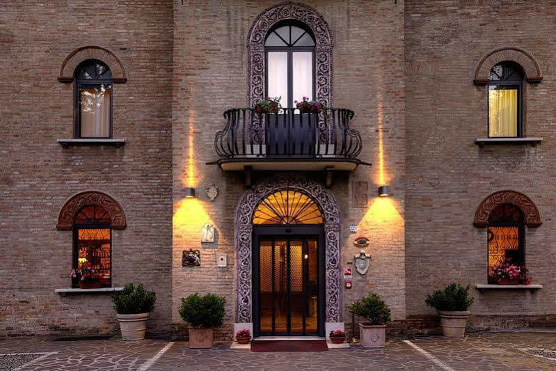 Hotel Castello Modena Exterior foto